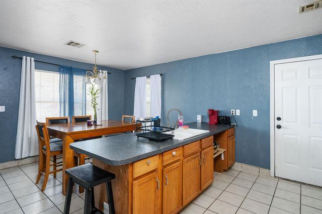 2416 SW 34th Street, Oklahoma City, OK 73119