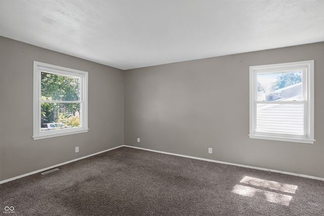 8505 E 34th Place, Indianapolis, IN 46226