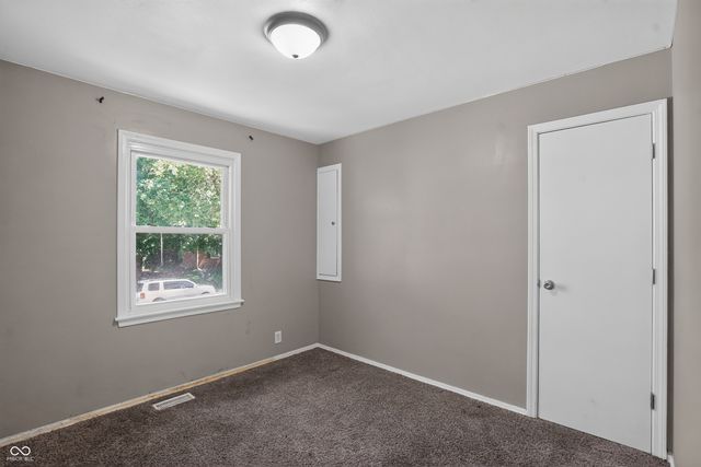 8505 E 34th Place, Indianapolis, IN 46226