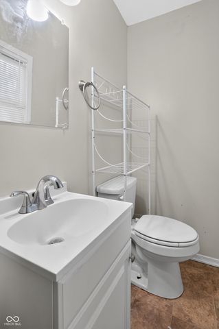 8505 E 34th Place, Indianapolis, IN 46226
