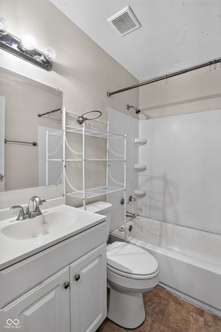 8505 E 34th Place, Indianapolis, IN 46226