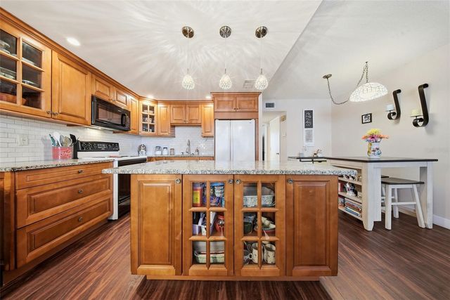 2612 PEARCE DRIVE 209, Clearwater, FL 33764