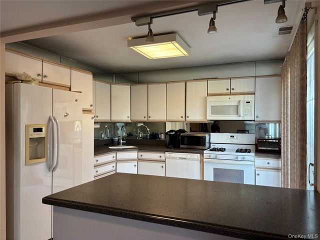 1503 Whispering Hills, Chester, NY 10918