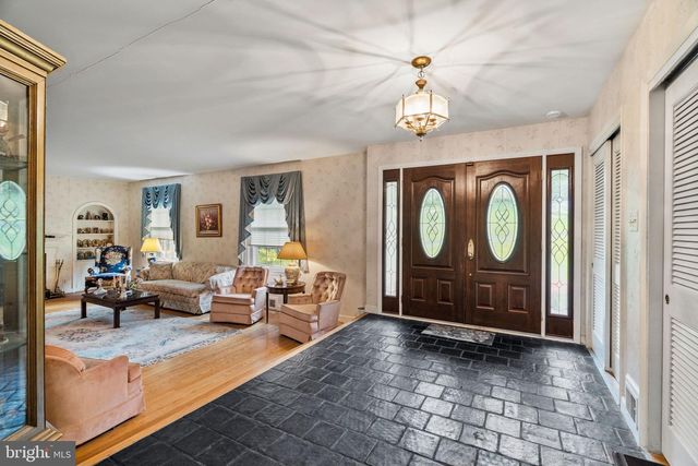 1508 SWEET BRIAR RD, Gladwyne, PA 19035