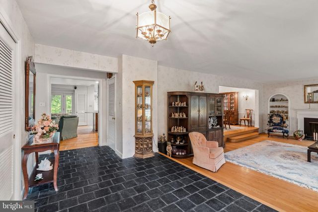1508 SWEET BRIAR RD, Gladwyne, PA 19035