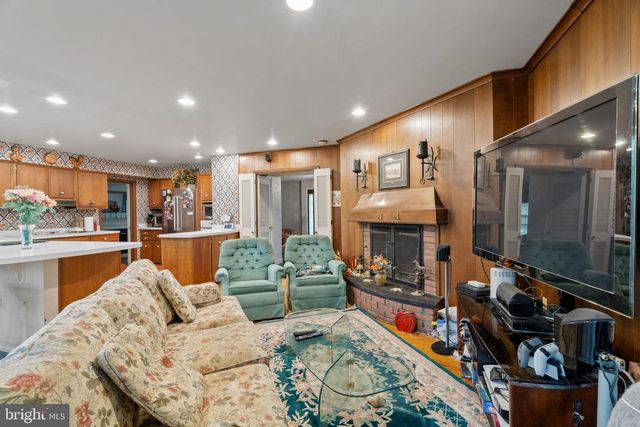 1508 SWEET BRIAR RD, Gladwyne, PA 19035