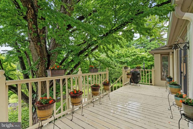 1508 SWEET BRIAR RD, Gladwyne, PA 19035
