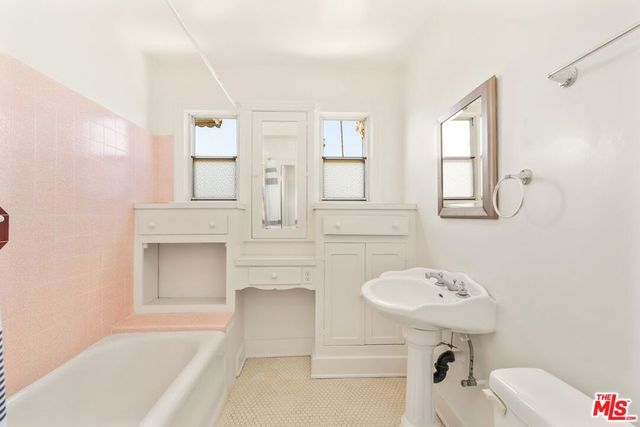 4016 Lyceum Avenue, Los Angeles, CA 90066