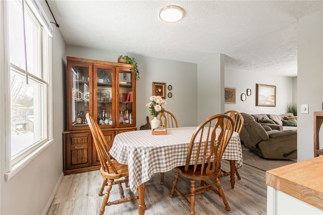 1616 Wheatstone Drive, Farmington, NY 14425