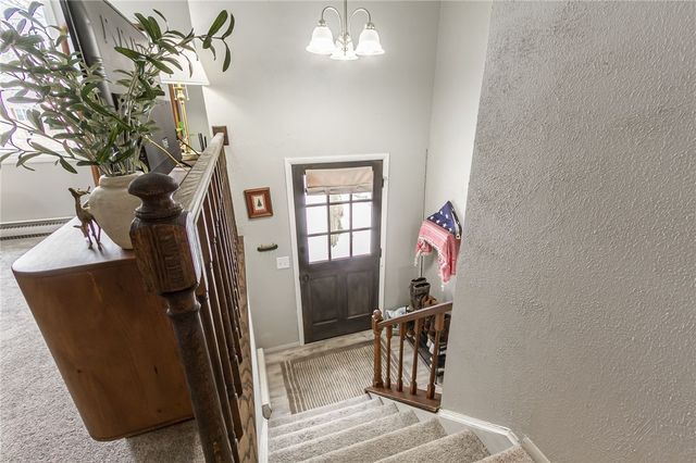 1616 Wheatstone Drive, Farmington, NY 14425