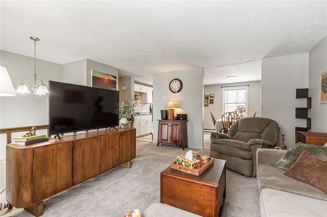 1616 Wheatstone Drive, Farmington, NY 14425