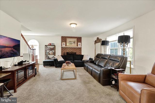 74 MUSEUM RD, Reading, PA 19607