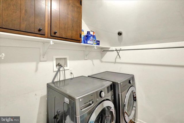 74 MUSEUM RD, Reading, PA 19607