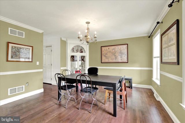 74 MUSEUM RD, Reading, PA 19607