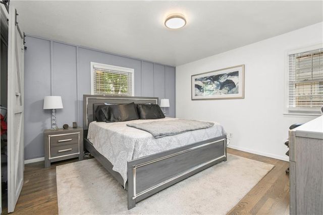 200 SW 20th Terrace, Oak Grove, MO 64075