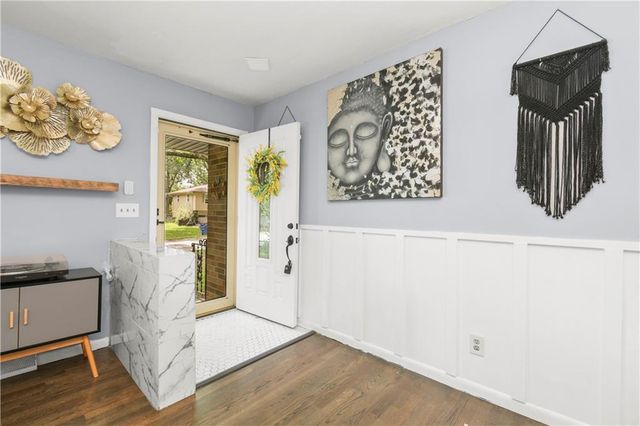 200 SW 20th Terrace, Oak Grove, MO 64075