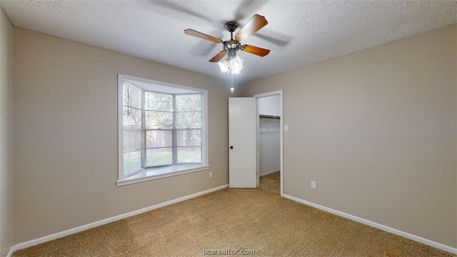 3004 Longleaf Drive, College Station, TX 77845