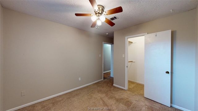 3004 Longleaf Drive, College Station, TX 77845