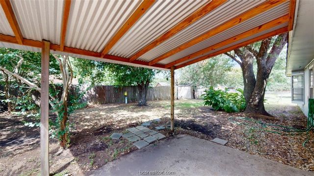 3004 Longleaf Drive, College Station, TX 77845