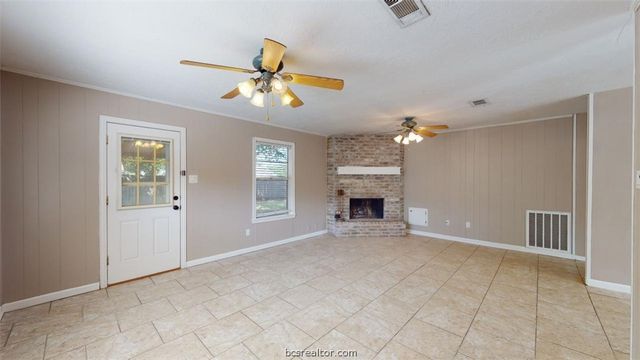 3004 Longleaf Drive, College Station, TX 77845