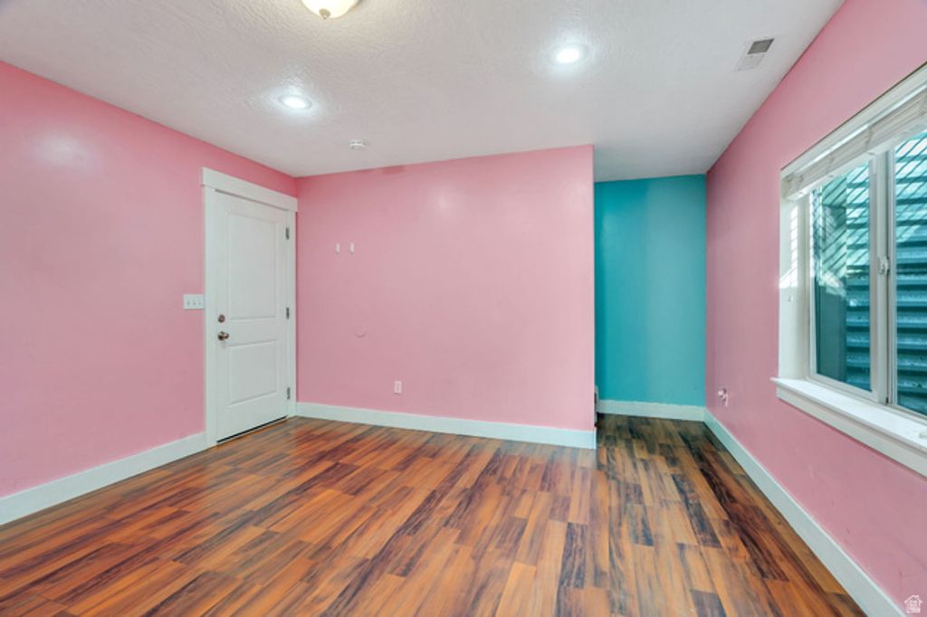 Image 14 of property listing at 1107 N INDEPENDENCE AVE, Provo, UT 84604