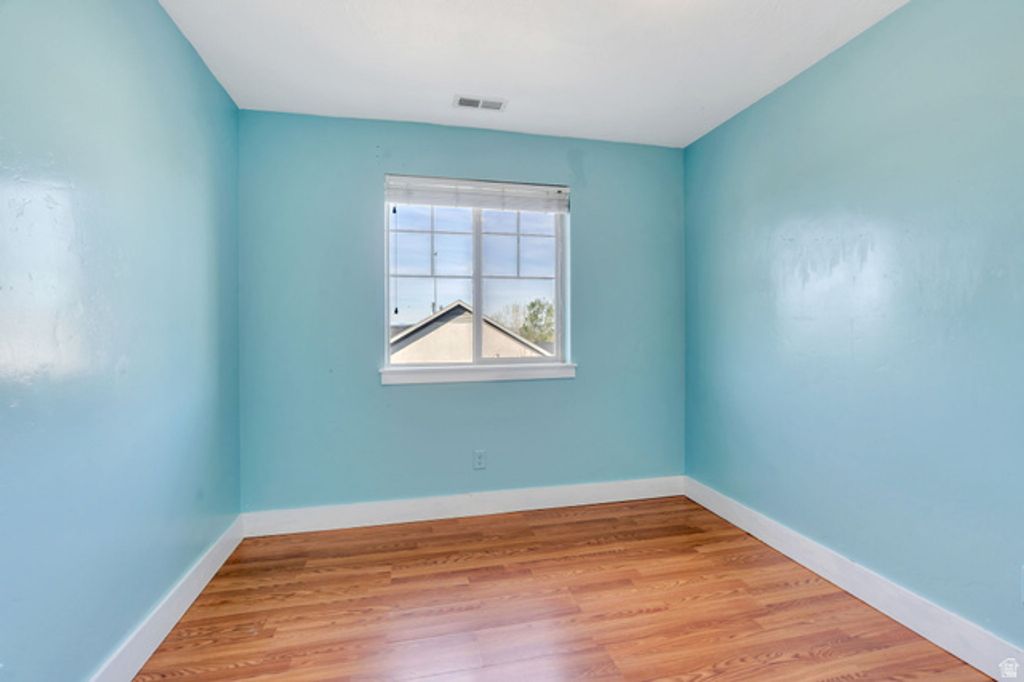 Image 16 of property listing at 1107 N INDEPENDENCE AVE, Provo, UT 84604