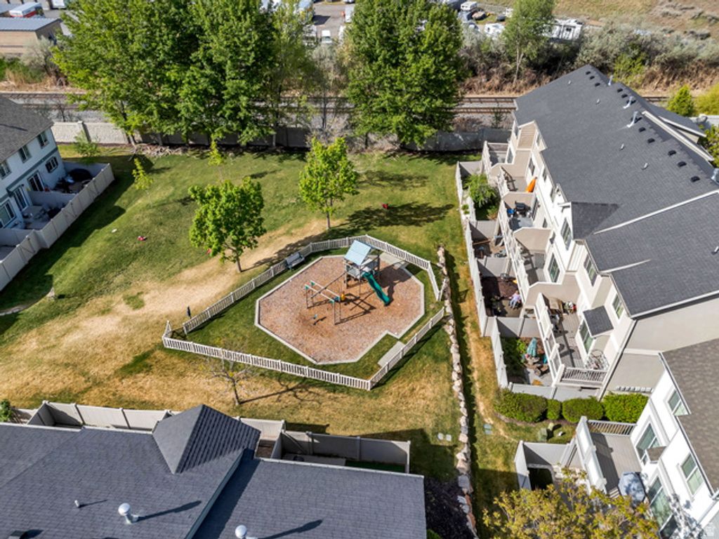 Image 26 of property listing at 1107 N INDEPENDENCE AVE, Provo, UT 84604