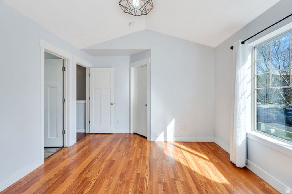 Image 9 of property listing at 1107 N INDEPENDENCE AVE, Provo, UT 84604