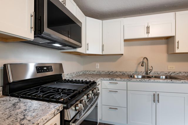 2008 Le Avenue SW, Albuquerque, NM 87105