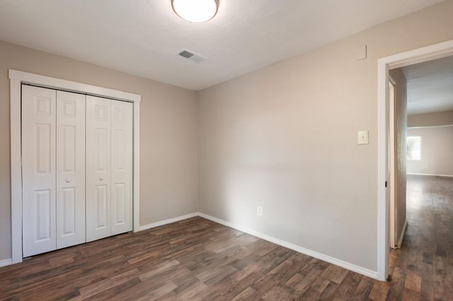 2008 Le Avenue SW, Albuquerque, NM 87105