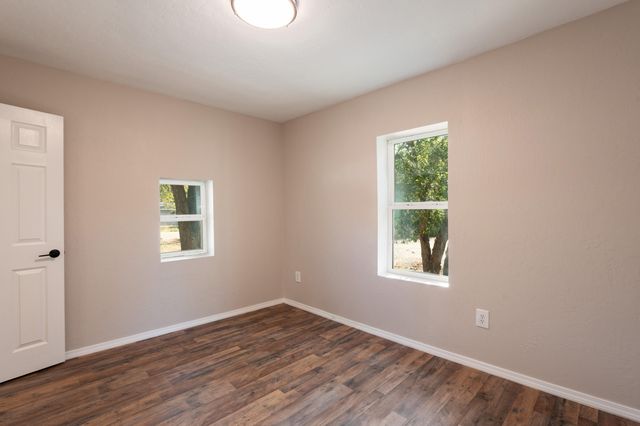 2008 Le Avenue SW, Albuquerque, NM 87105