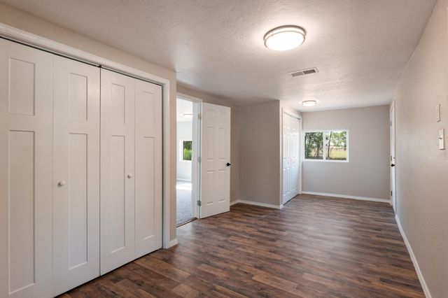 2008 Le Avenue SW, Albuquerque, NM 87105