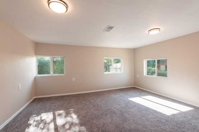 2008 Le Avenue SW, Albuquerque, NM 87105