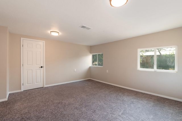 2008 Le Avenue SW, Albuquerque, NM 87105