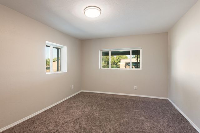2008 Le Avenue SW, Albuquerque, NM 87105