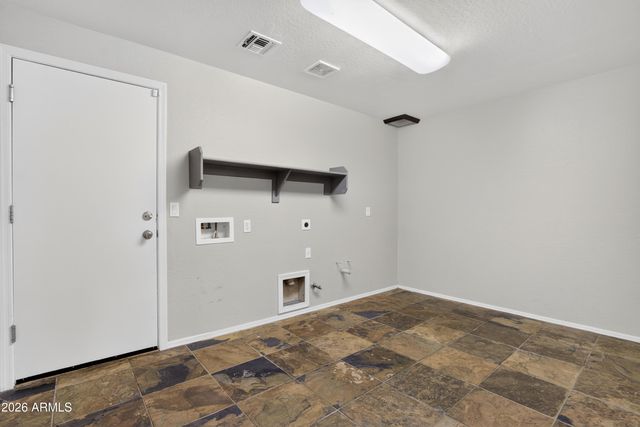 18421 W MAUNA LOA Lane, Surprise, AZ 85388