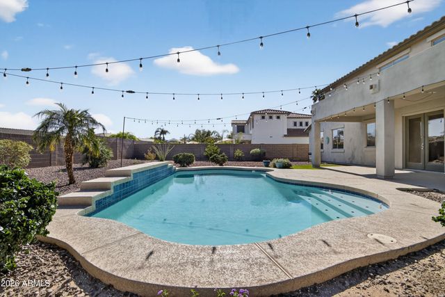 18421 W MAUNA LOA Lane, Surprise, AZ 85388