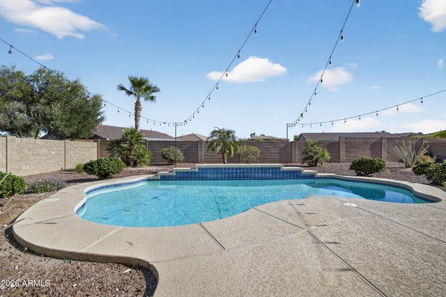 18421 W MAUNA LOA Lane, Surprise, AZ 85388