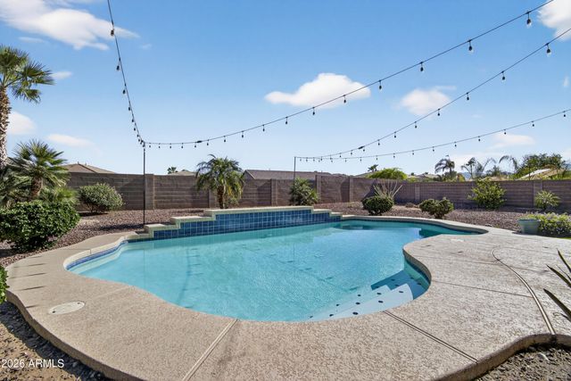 18421 W MAUNA LOA Lane, Surprise, AZ 85388