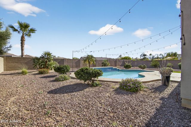 18421 W MAUNA LOA Lane, Surprise, AZ 85388