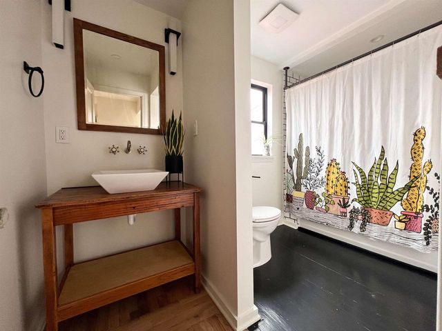 2720 Milwaukee Street, Madison, WI 53704