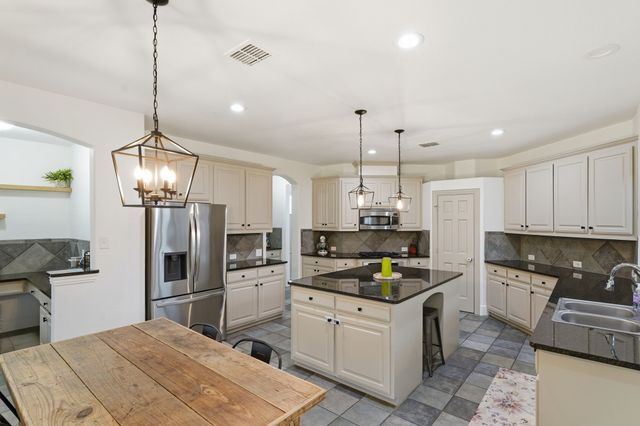 3913 Tidal Drive, Carrollton, TX 75007