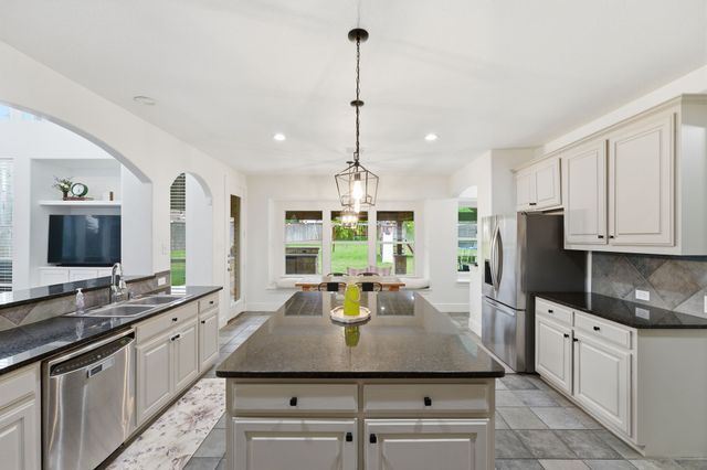 3913 Tidal Drive, Carrollton, TX 75007