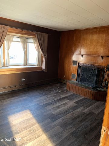 31 James Street, Cohoes, NY 12047