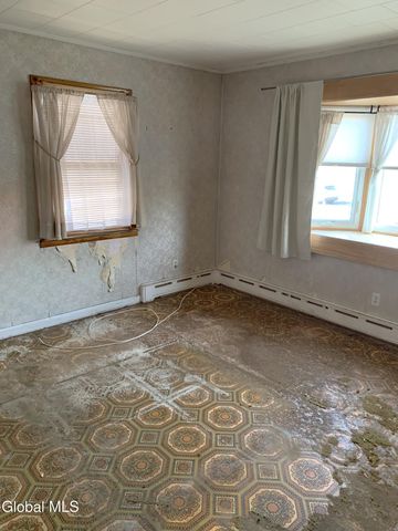 31 James Street, Cohoes, NY 12047