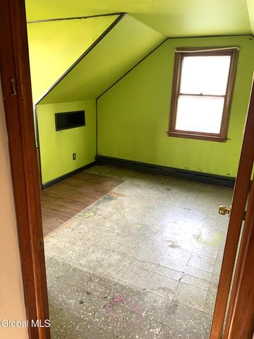 31 James Street, Cohoes, NY 12047