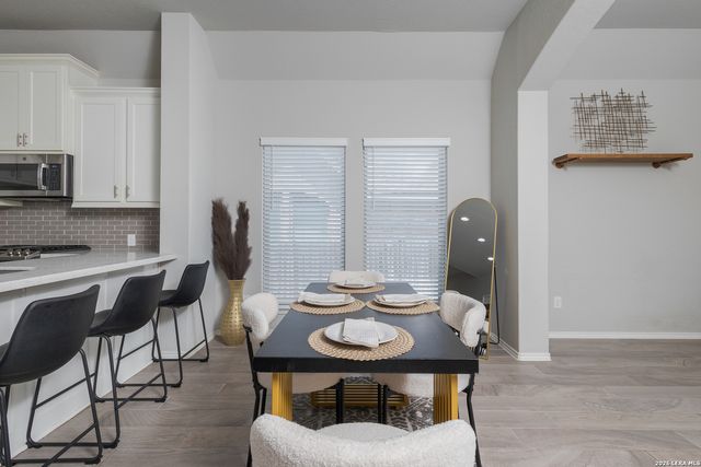 14703 Running Wolf, San Antonio, TX 78245