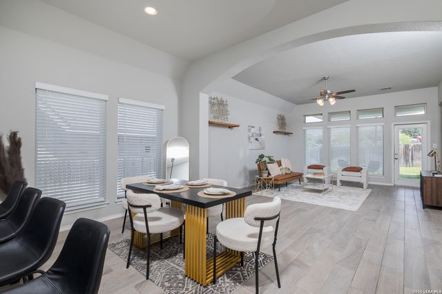 14703 Running Wolf, San Antonio, TX 78245