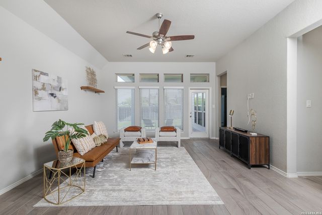 14703 Running Wolf, San Antonio, TX 78245