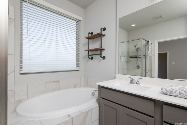 14703 Running Wolf, San Antonio, TX 78245